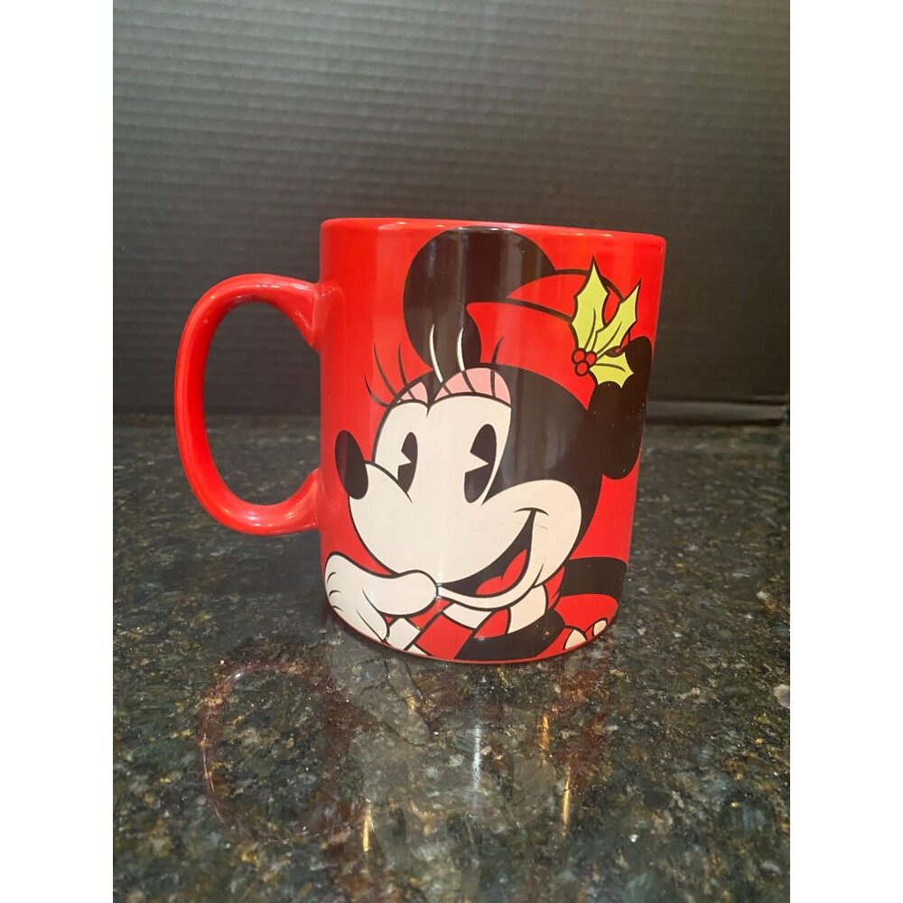 Minnie Mouse Disney 26 OZ. Christmas Coffee Mug